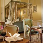 Hotel Chateau Colbert