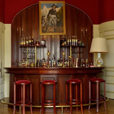 Отель Chateau Colbert Maulevrier