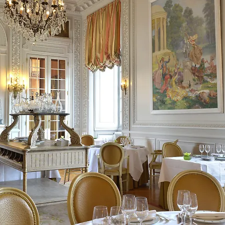 Chateau Colbert Hotel Maulévrier