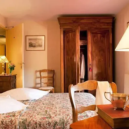 Chateau Colbert Hotel