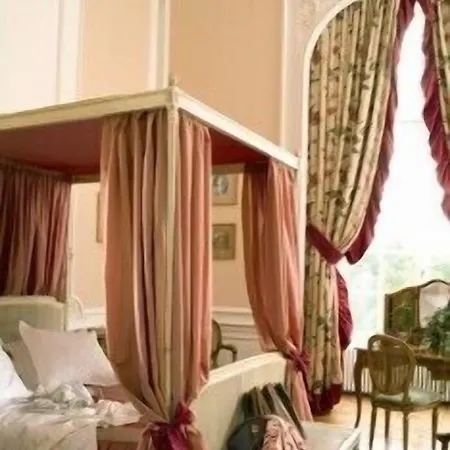 Chateau Colbert Отель Maulevrier