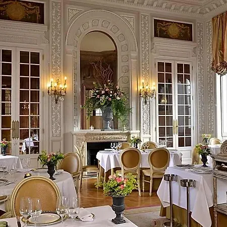 Hotel Chateau Colbert 3*
