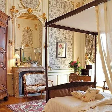 Chateau Colbert Hotel