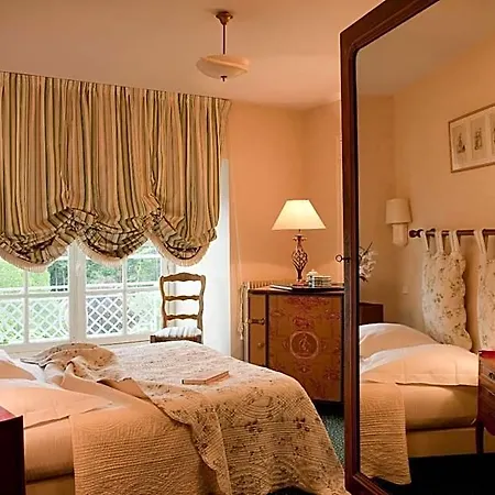 Chateau Colbert Hotel 3*