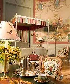 Chateau Colbert מלון 3*