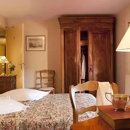 Отель Chateau Colbert Maulevrier