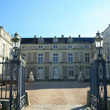 Chateau Colbert Отель