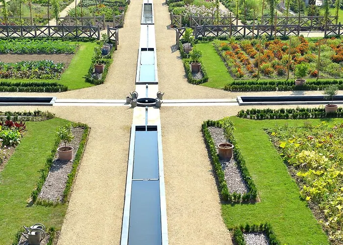 Chateau Colbert מלון 3*