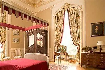 Chateau Colbert Szálloda 3*